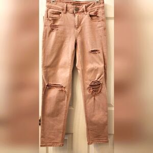 AE tomgirl ripped straight light pink size 0 short